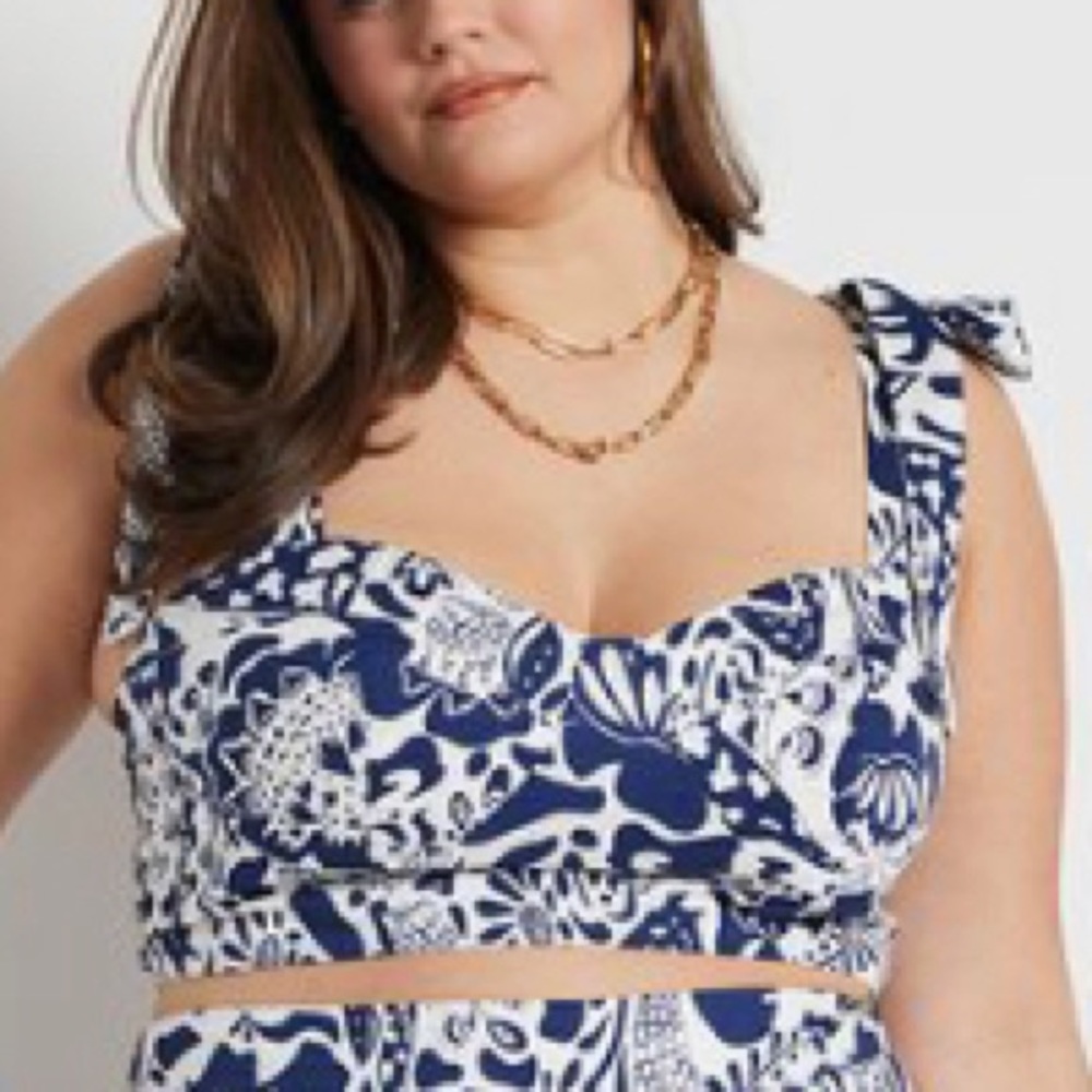 ELOQUII NWOT tie shoulder sea breeze printed crop top size 26